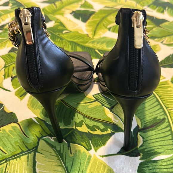 NINE WEST - Picture 5 of 7